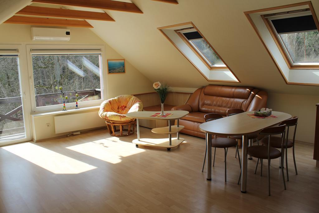 Cozy Apartment With Balcony Juodkrantė Buitenkant foto
